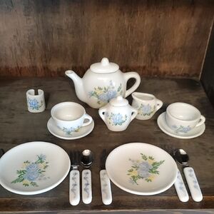 Miniature Pretend Play Floral Blue and White Tea Set Service For 2